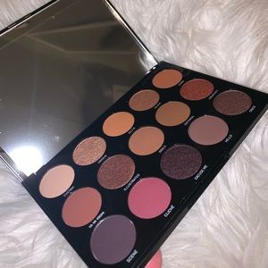 Morphe 15N night master palette 💃